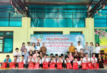 TRUNG THU YÊU THƯƠNG 2026 – CHÙA QUAN THẾ ÂM LAN TỎA NIỀM VUI, GỬI TRAO HƠN 500 PHẦN QUÀ